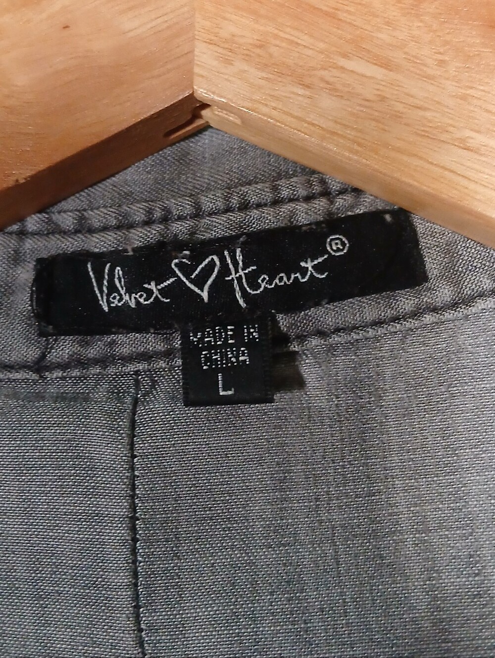 Velvet Heart Grey Tencel Shirt Size Large - Picture 7 of 7